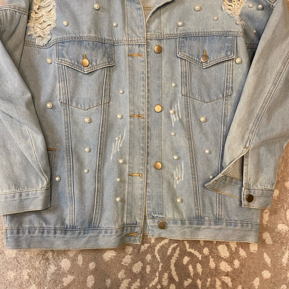 Distressed pearl jacket as seen on Chelsea DeBoer - Picture 2 of 5